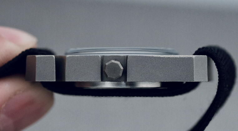 Delhi Watch Company Terra Titanium Field Watch Review Grade 2 Titanium Miyota Slim GL32 Mainspring Watch Magazine