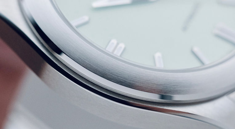 Nivari Eden Pistachio Review German Brand Everyday Sports Watch Sellita Caliber Mainspring Watch Magazine