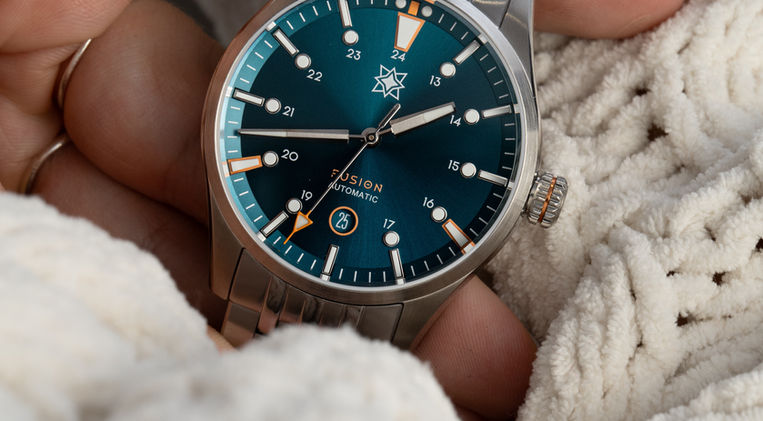 Second Hour Fusion Petrol Review Australian Brand Chrono.Girl.Life Microbrand Mainspring Watch Magazine