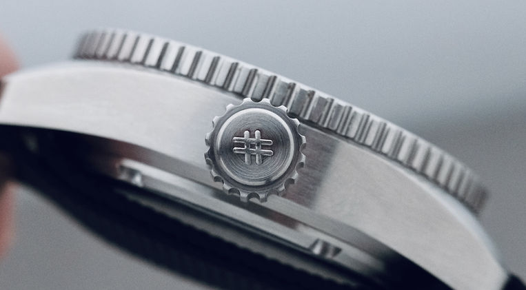 Santurce Collection Picúa Review Puerto Rico Micro Watch Brand Dive Watch Mainspring Watch Magazine