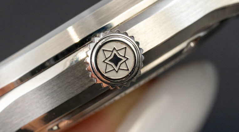 Second Hour Fusion Petrol Review Australian Brand Chrono.Girl.Life Microbrand Mainspring Watch Magazine