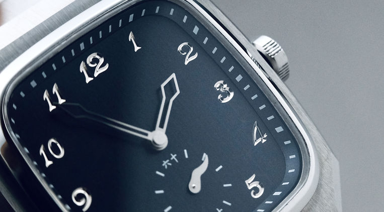 Feynman VI Midnight Blue Singapore Brand TV Shaped Case Everyday Watch Review