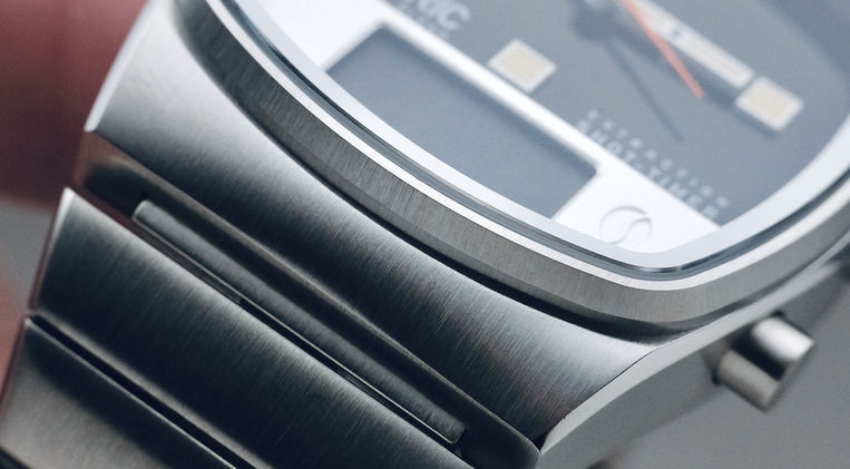 Brew Metric Digital Blend Review America Brand Hybrid Quartz LED Espresso Timer Chronograph Mainspring Watch Magazine