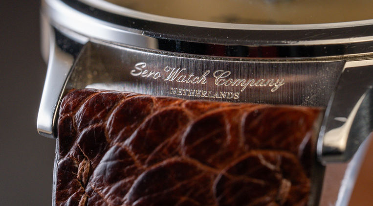 Sero Watch Company Gold Signature Review Mainspring Watch Magazine Chrono.Girl.Life Brushed Dial