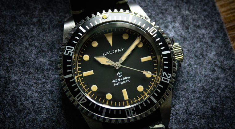 Baltany MilSubmariner 39mm S3075AB Review Vintage Military Watch Horologyobsessed Mainspring Watch Magazine
