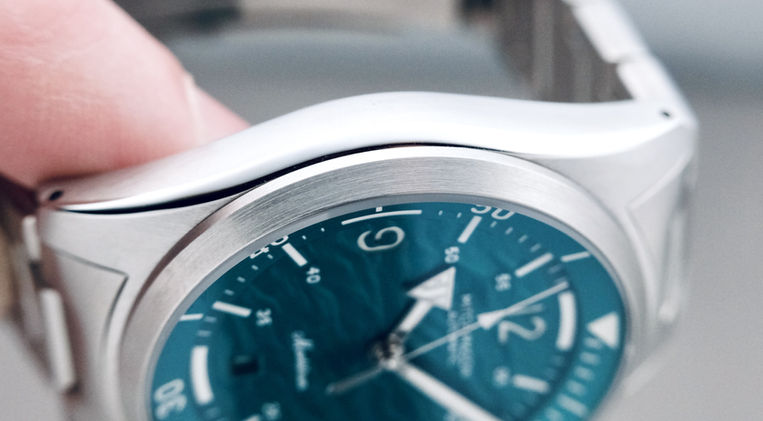 Mitch Mason Maelstrom MkII Tales of the Sea Diver Review Super Compressor Case