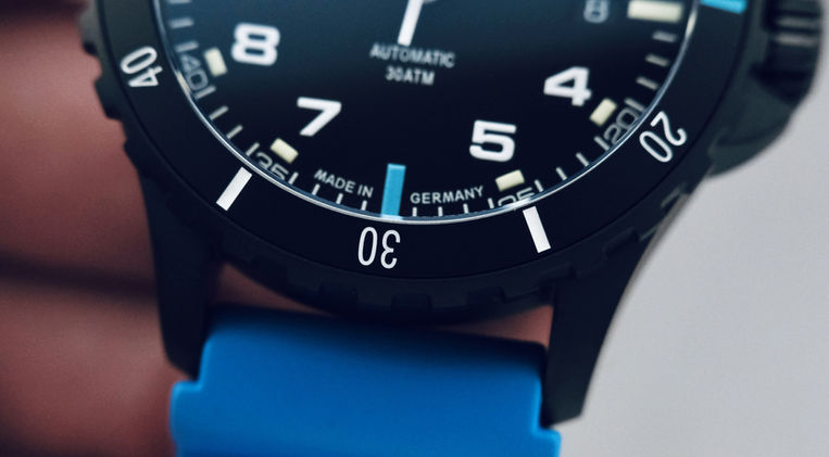 Laco German Watch Brand Sports “Scorpion” Atlantik 39 DLC Review Dive Watch Sports Watch 