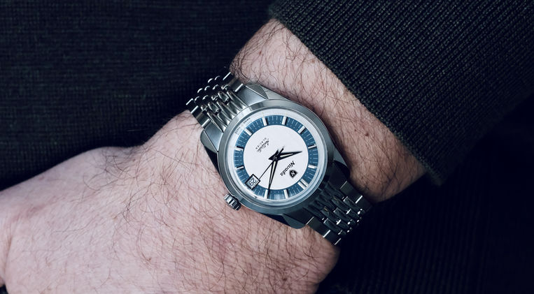 Nivada Grenchen Antarctic Glacier 35mm Review Vintage Swiss Made Watch Soprod PO54 Mainspring Watch Magazine