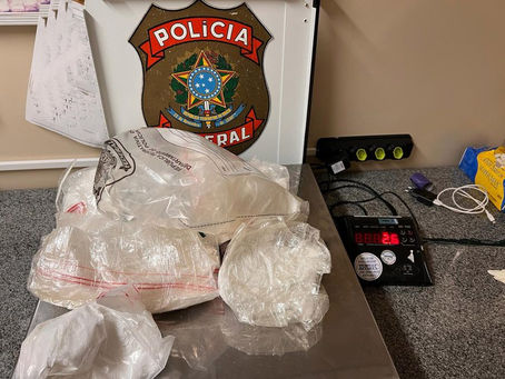 PF prende passageira por tráfico de drogas no aeroporto de Florianópolis