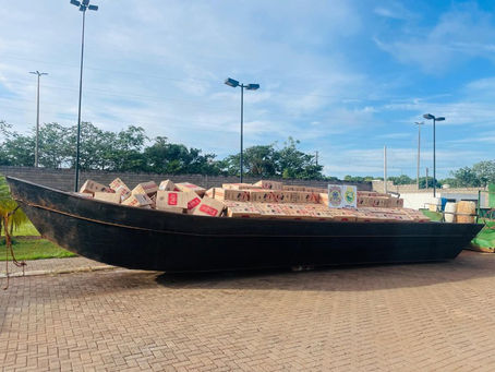 PF e BPFRON apreendem embarcação carregada com cigarros contrabandeados