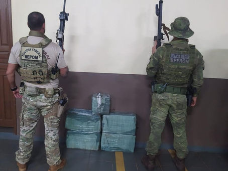 PF e BPFRON prendem duas pessoas e apreendem 74,5kg de maconha em Guaíra/PR