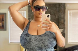 Persephanii - Quick Facts, Bio, Age, Height, Weight, Body Measurements, Instagram; American Actress