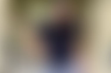 Youssra Bernis - Bio, Wiki, Facts, Age, Height, Weight, Measurement, Photos; Autor Trader