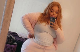 Thictoria Secret - Bio, Wiki, Facts, Age, Height, Weight, Measurement, Photos; Plus-size Model