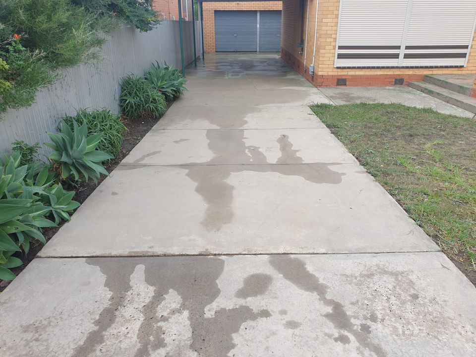 Cleaned driveway by Horand Industry in Melbourne