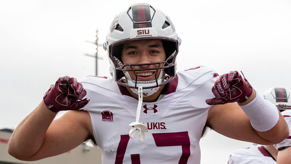 Tight end Miles Marshall postpones law school to play final year with Saluki Football