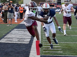 Salukis dominate UT Martin, 37-10