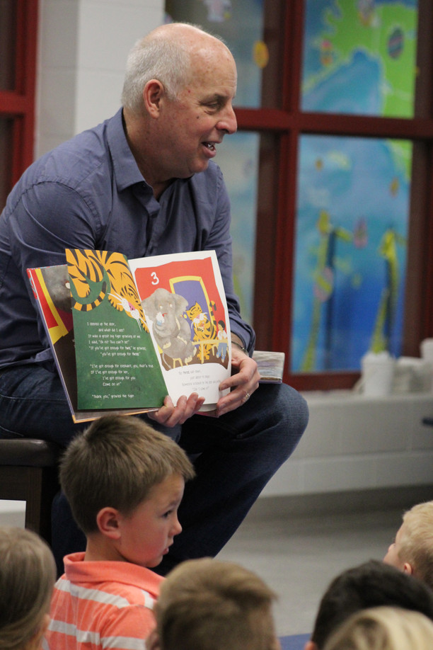 Two-time Grammy award-winning artist visits BPS and BIS