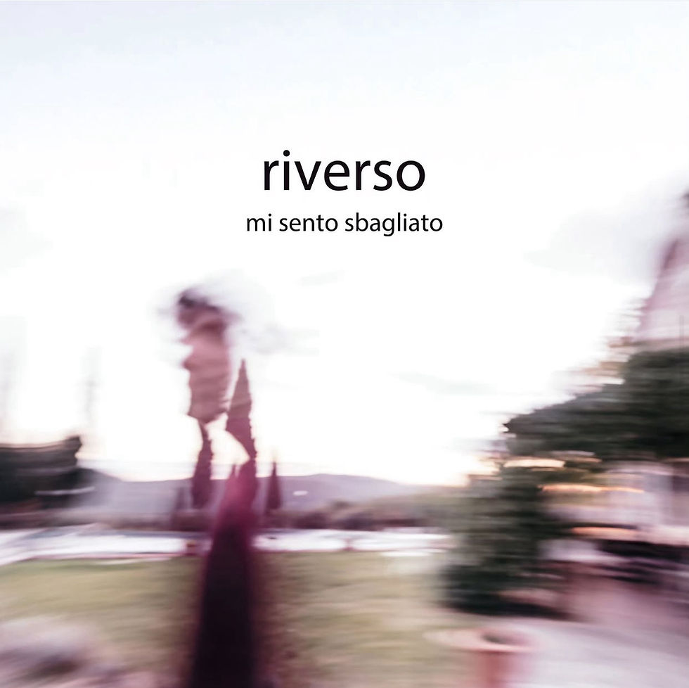 Lodovico Rossi, in arte Riverso, presenta il suo nuovo brano: “Mi sento sbagliato”.
Un testo che ci invita a non arrenderci mai nel cercare ogni giorno il proprio posto nel mondo.