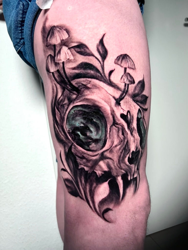 skull wanna do design black grey Stuttgart Tattoo