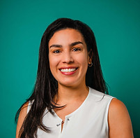Karla_Naveira_Headshot - Karla Naveira.jpg