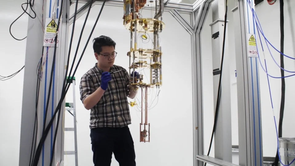 IBMと大学パートナー、日米韓で4万人の学生に量子技術教育を実施へ