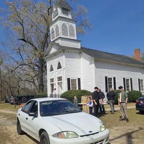 March Food Pantry at Þórshof. Linden, North Carolina