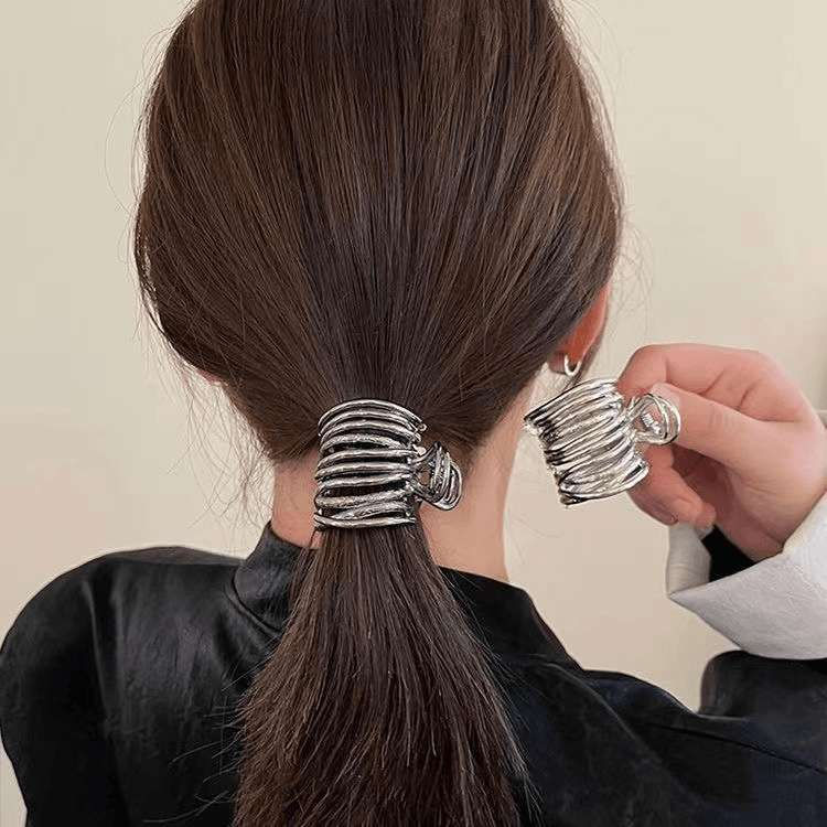 Thumbnail: Round Golden and Silver Claw Hair Clip