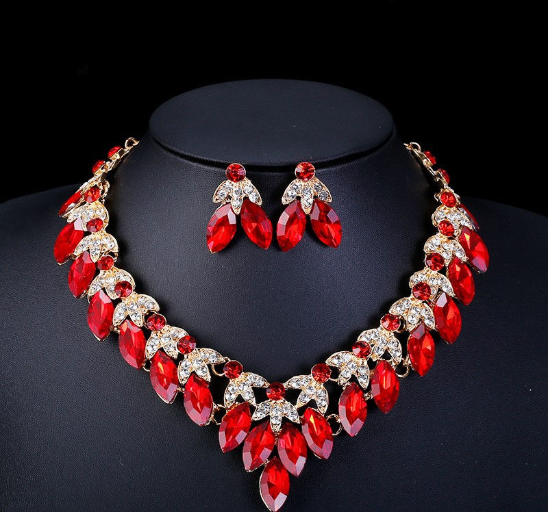 Ready-Made Crystal Diamond Gemstone Necklace and Earrings Set (RED)