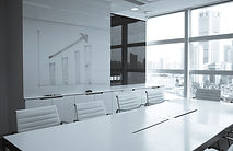 salle de réunion blanche