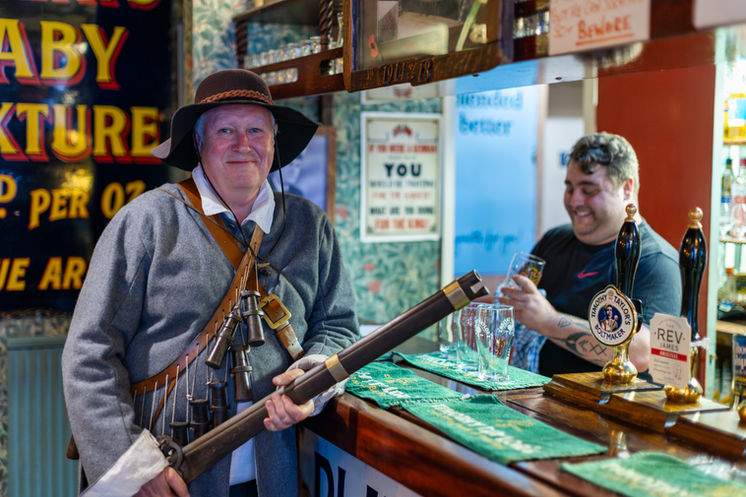 Surviving the Seige with Mike Graham