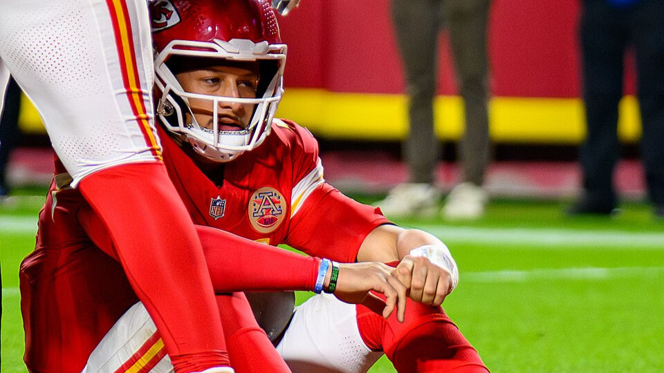 Patrick Mahomes’ Knee Passes a Demanding Chiefs Camp Test