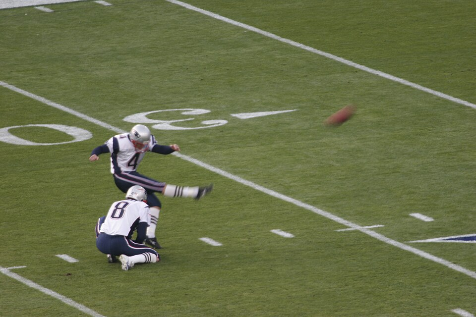 Historical Recap: Super Bowl XXXVI and Vinatieri's Dynasty Kick