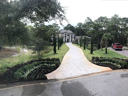 Luxury landscaping with sod, irrigation, artificial turf, pavers, and outdoor living by Turf Tailors in Fort Walton Beach, Destin, Santa Rosa beach, Niceville. 