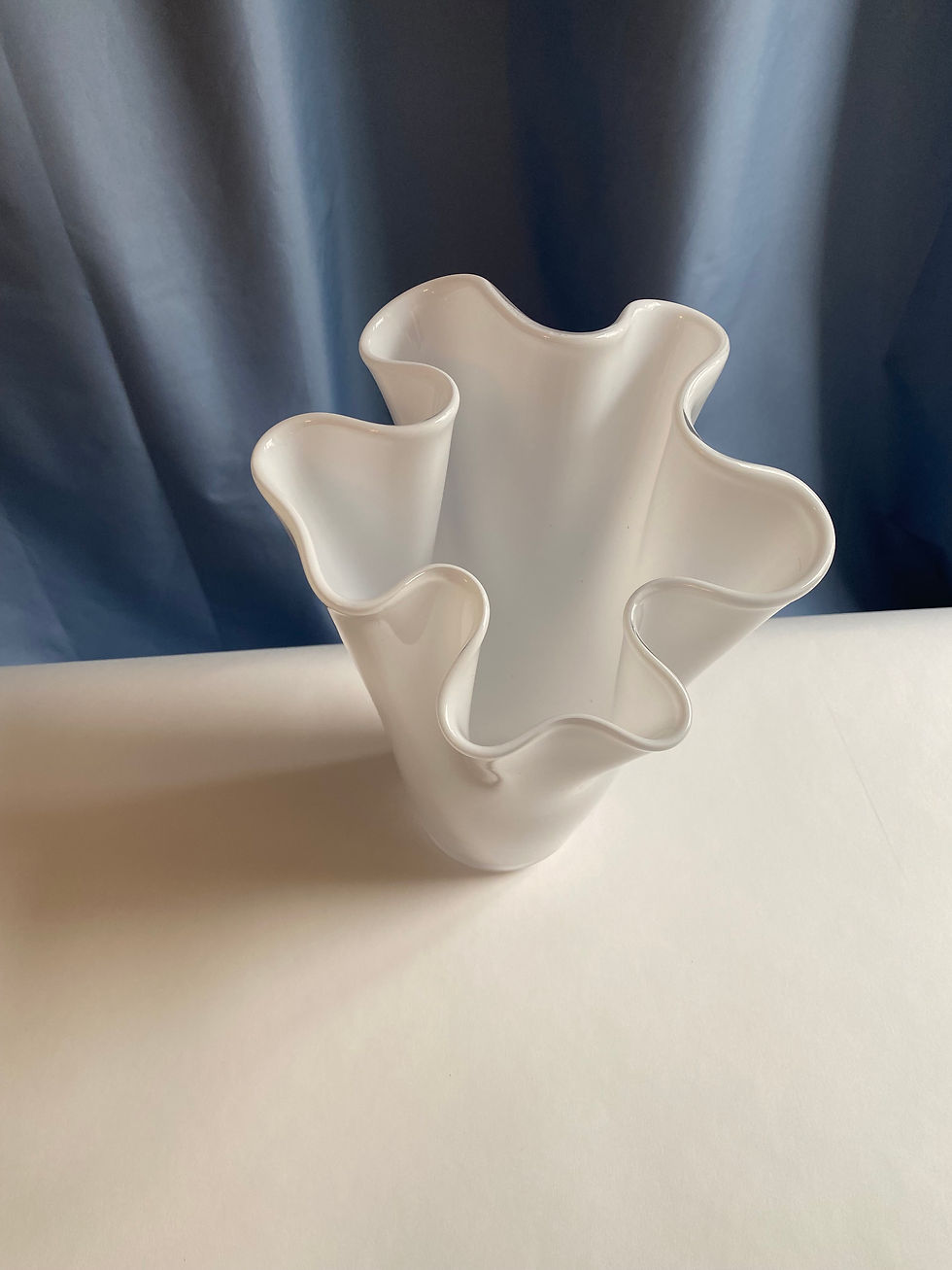 Thumbnail: Glass Tissue Vase Large White