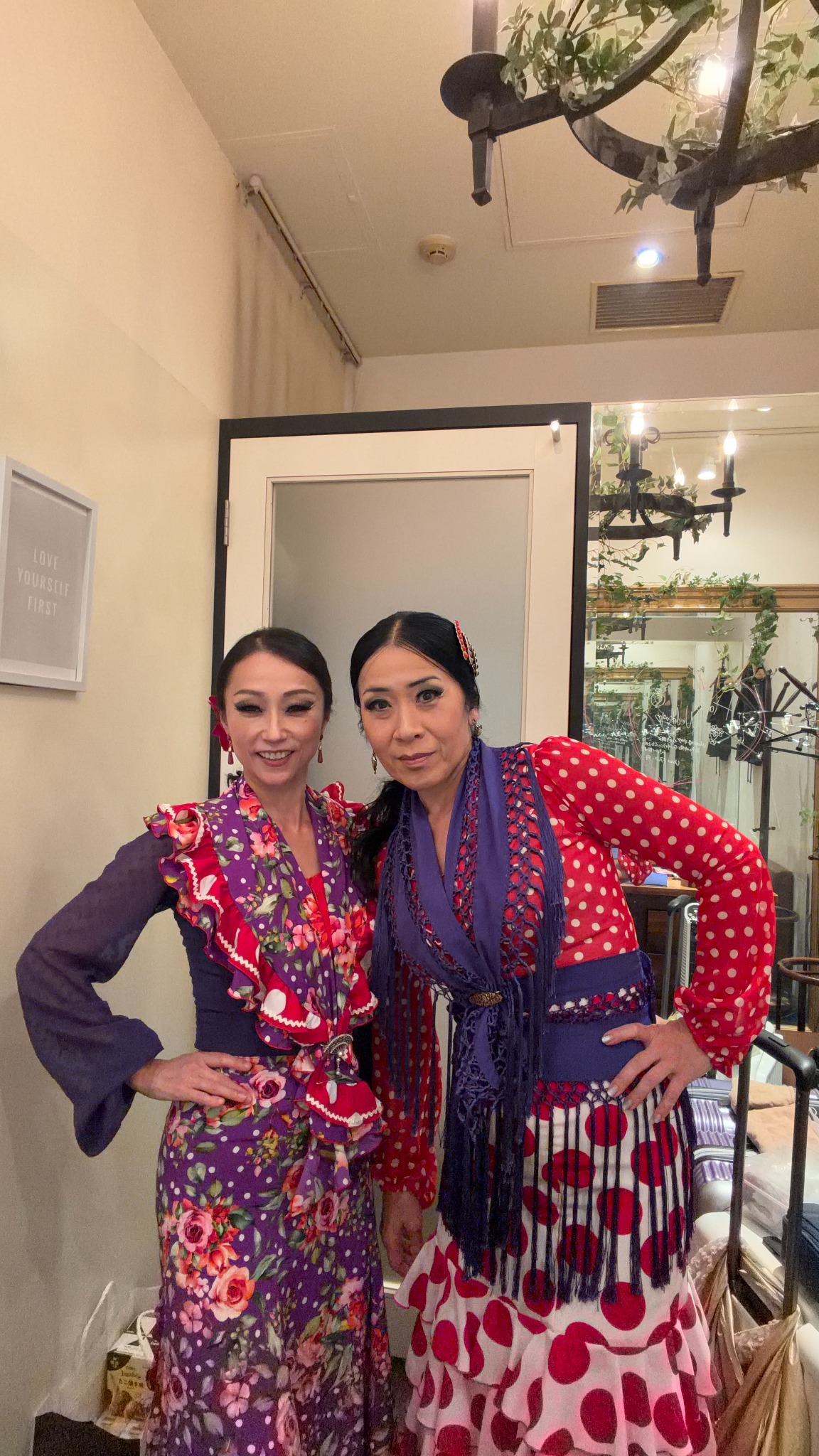 Kitamura Nami and Kurosu Nobue preparing for a corporate flamenco performance in Osaka