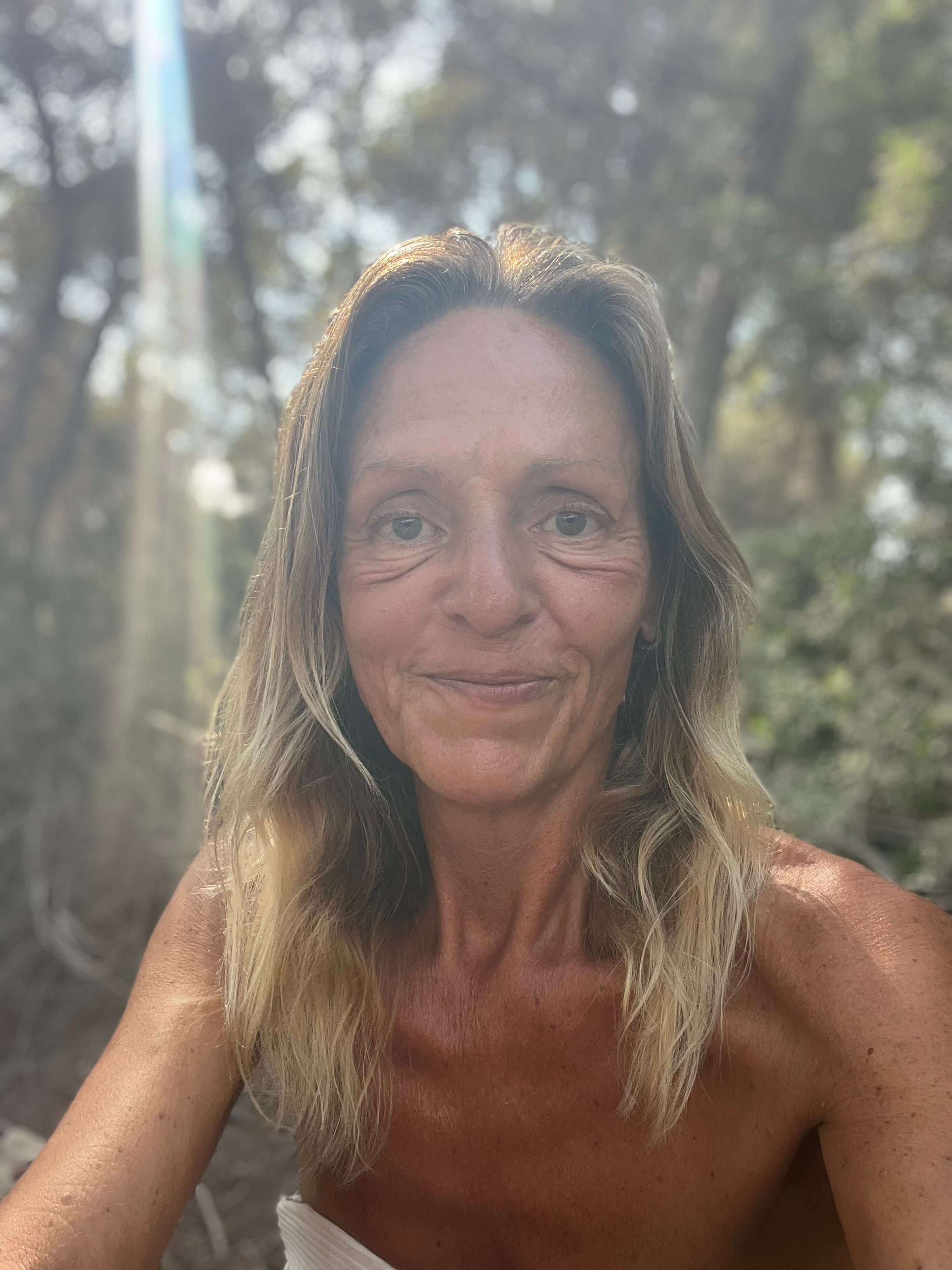 Private 1:1 clinical psychology framework and cognitive behavioral therapy mentoring with Emma Hands.