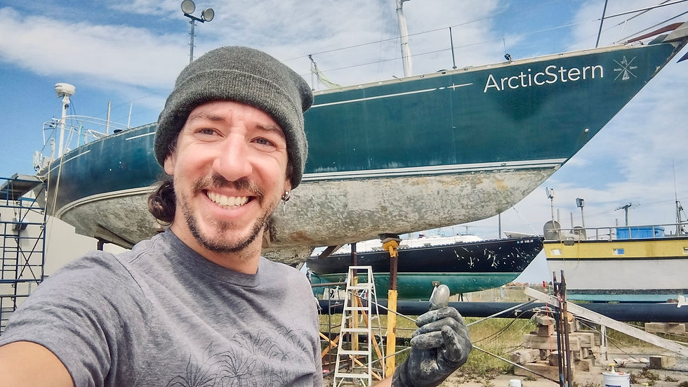 Travail de résine et de fibre de verre en cours!
