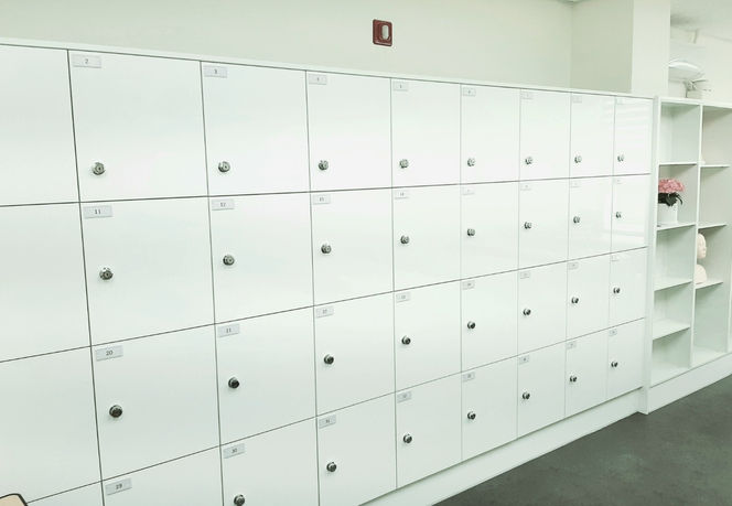 피부 사물함_edited.jpg