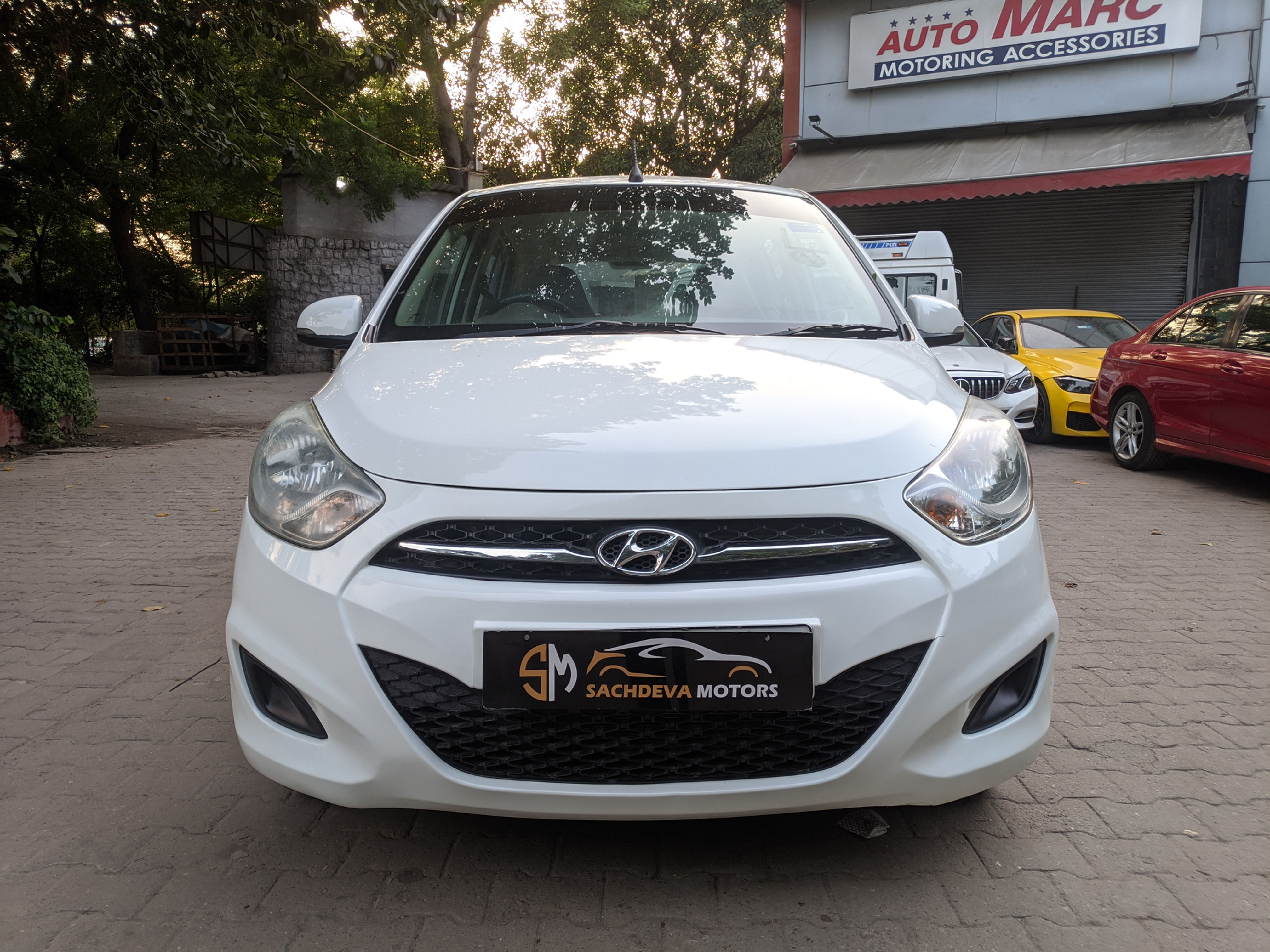 Hyundai i10 Magna 2011 (2010-2017) Front view | Used Car Dealer | Sachdeva Motors