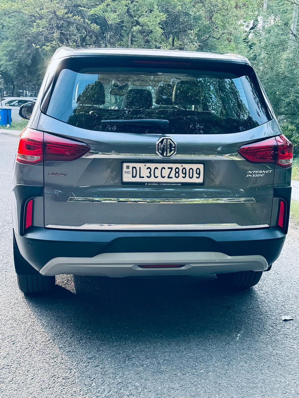 Thumbnail: MG Gloster Savvy 4X2 2024 (2022-2025) Back View | Certified Used Cars in Delhi, India | Sachdeva Motors