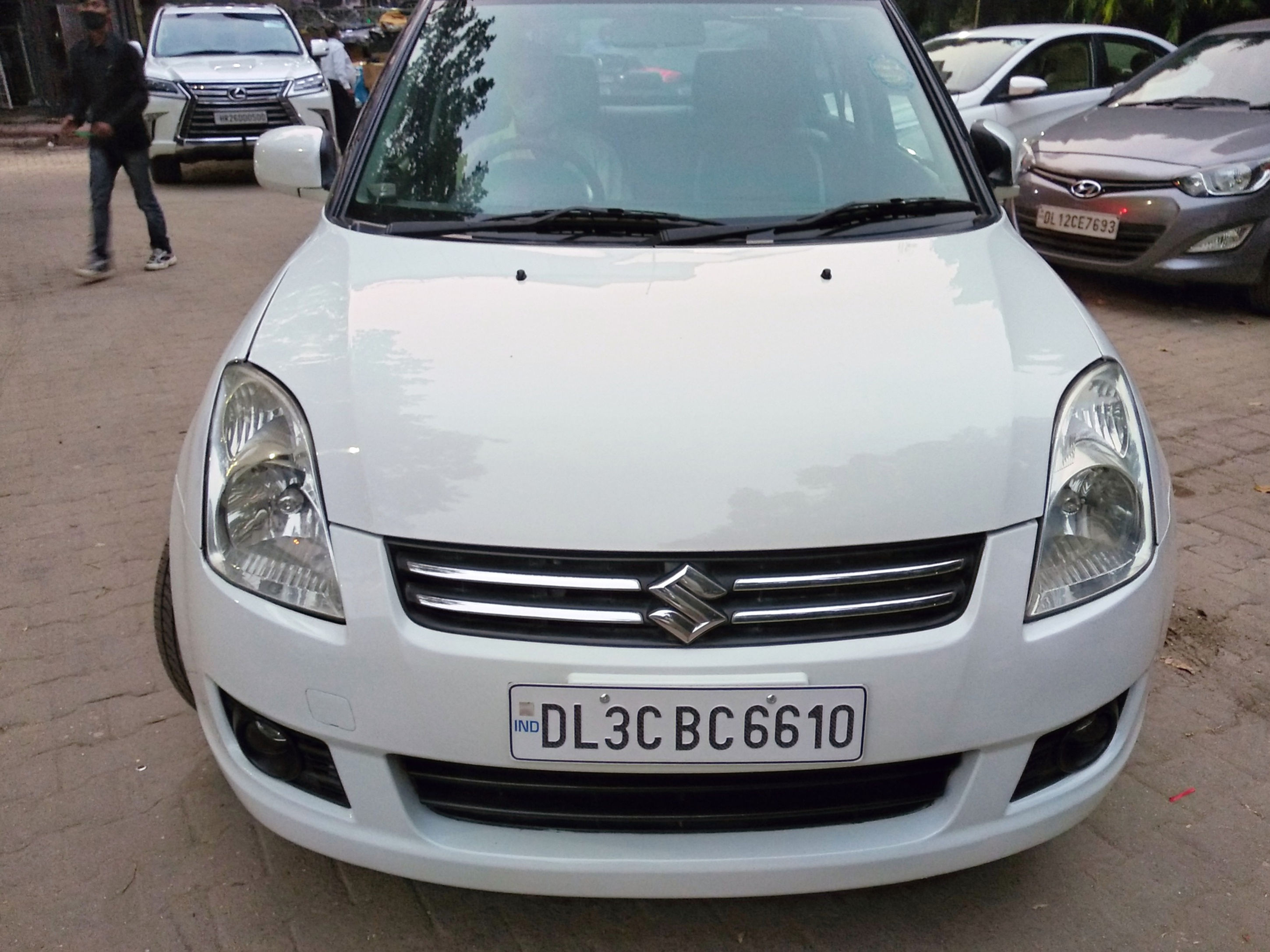 Maruti Suzuki Swift Dzire VXi 2011