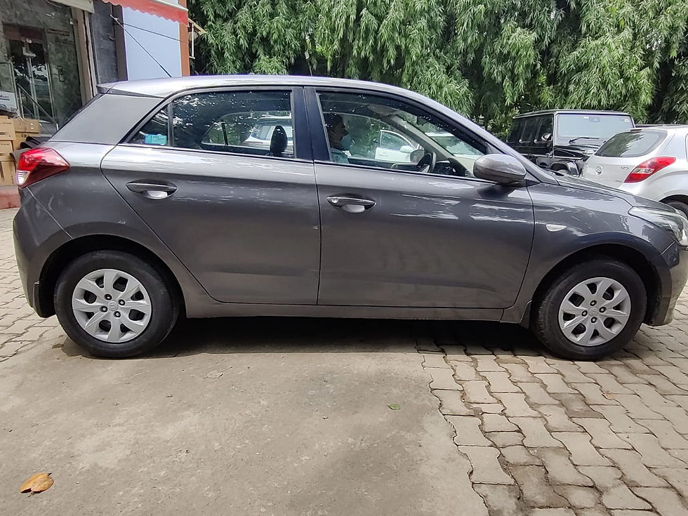 Thumbnail: Hyundai i20 Magna 2015