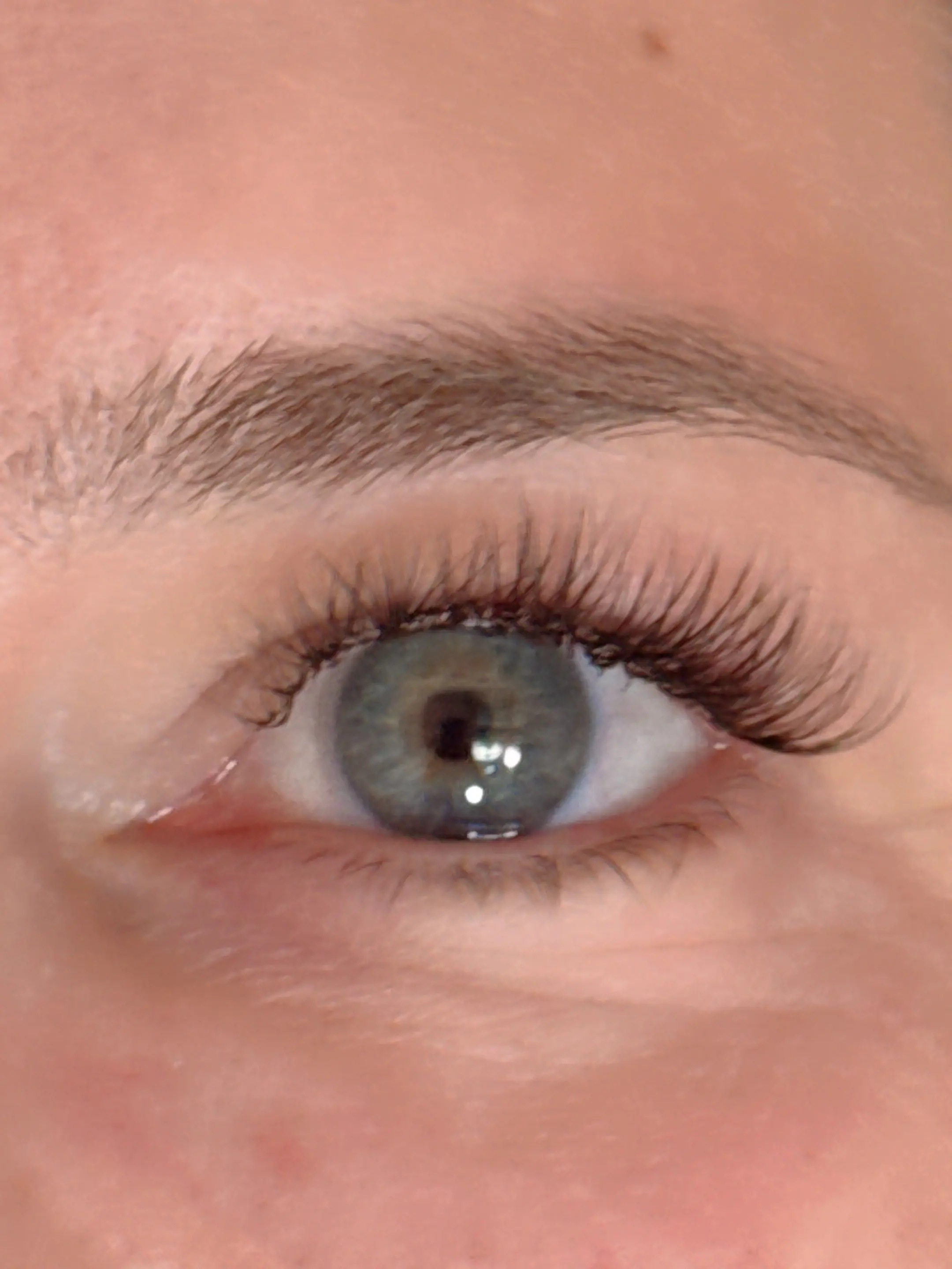 extension de cils volume russe 2d chez Tina Beauté à Mulhouse