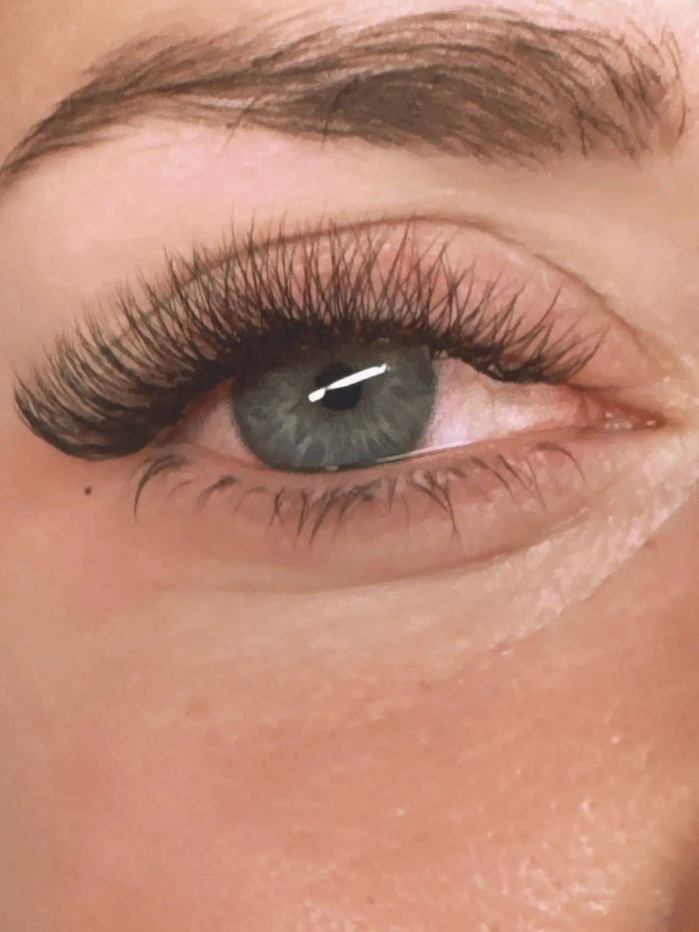 extension de cils volume russe 5d chez Tina Beauté à Mulhouse