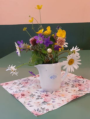 midsommar_edited.jpg