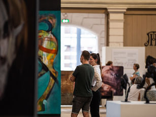 Artists exhibiting at the Dutch Equine Art Fair organised by Paard Verzameld, demonstrating strategic equine art market positioning in a dynamic niche market.