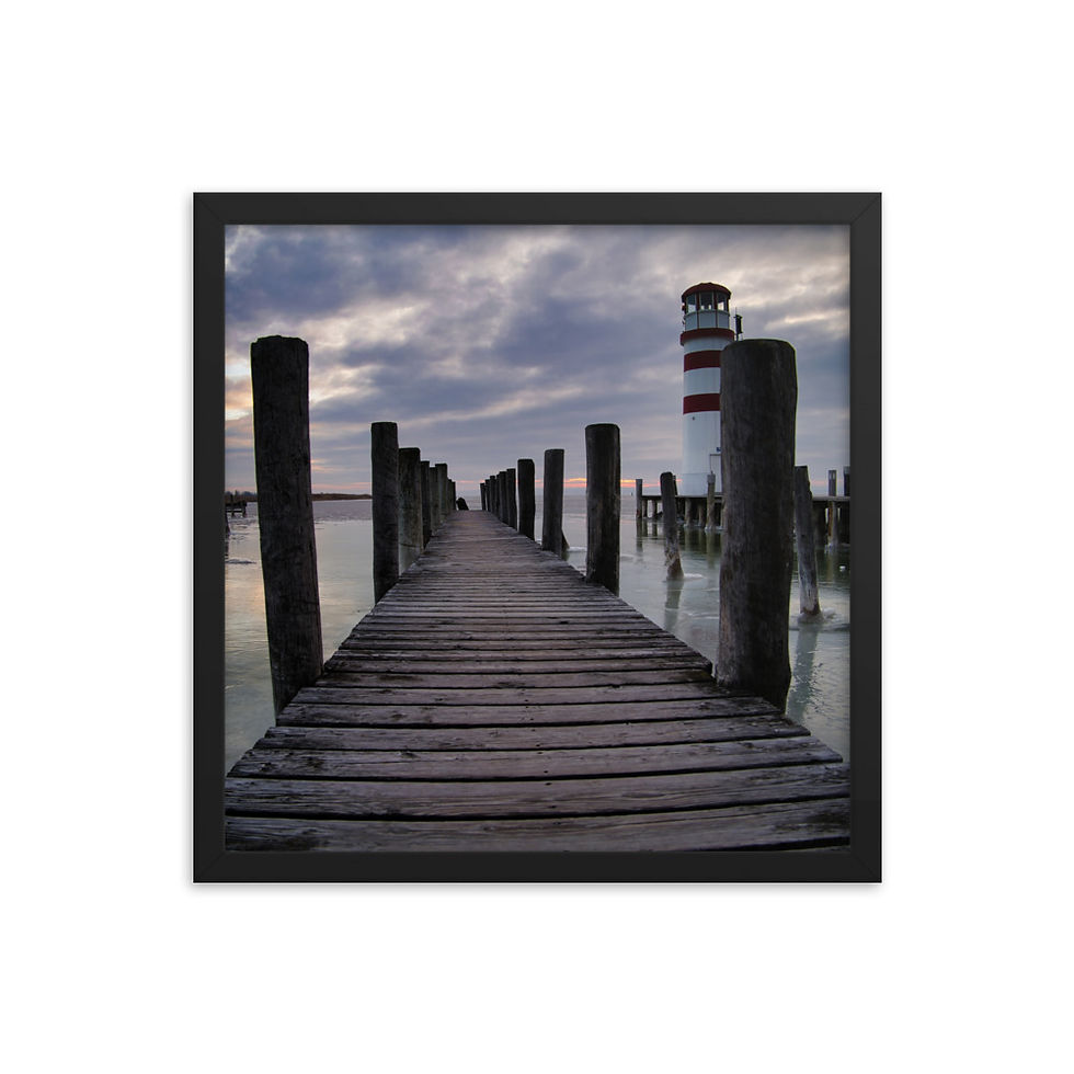 Miniaturbild: Gerahmter Poster: "The Lighthouse at the Lake"