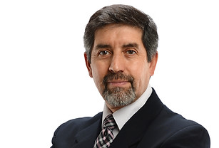 Image of Latino man. Counseling in NYC with Carol Hogg LCSW reduces anxiety, overwhelm, depression, and desctructive habits