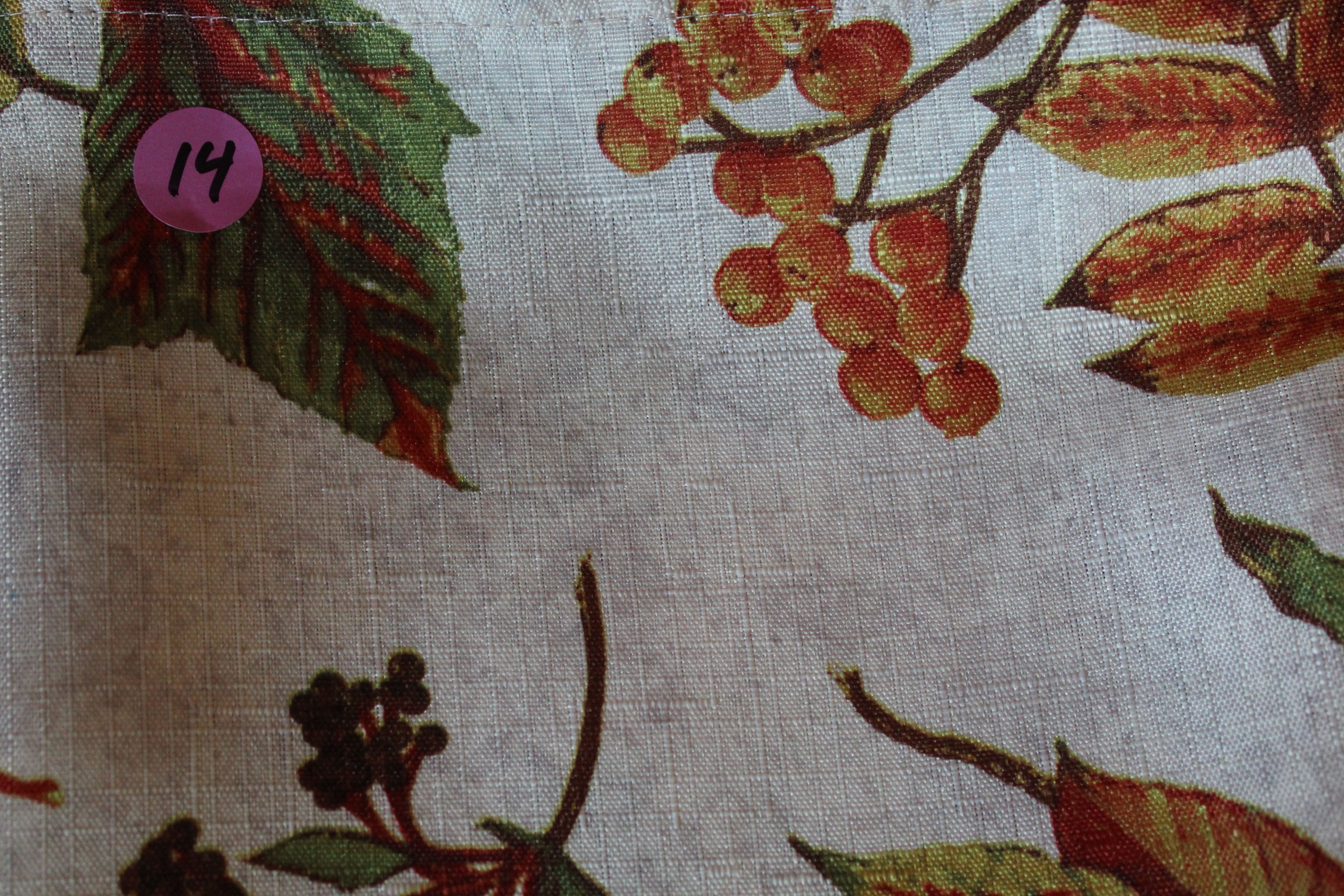 Ploy Leaves & Cranberries Tablecloth